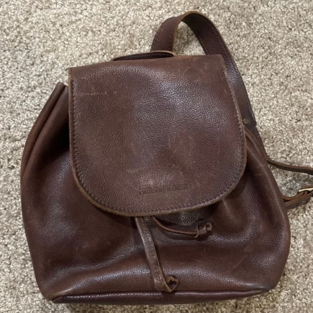 Portland Leather Bucket Backpack